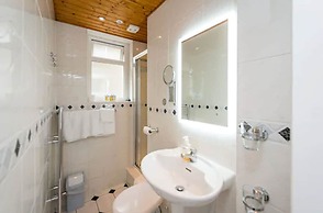 Adria Hotel