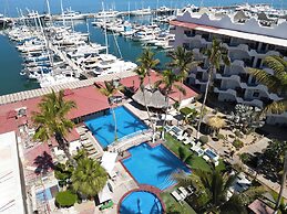 The Westmarine Waterfront Hotel