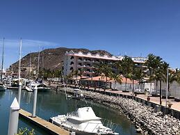 The Westmarine Waterfront Hotel