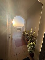 Theoxenia Caldera Hotel