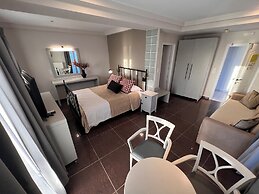 Theoxenia Caldera Hotel