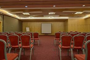 VIP Executive Entrecampos Hotel & Conference