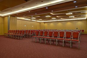 VIP Executive Entrecampos Hotel & Conference