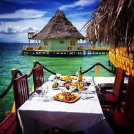 Punta Caracol Acqua Lodge
