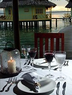 Punta Caracol Acqua Lodge
