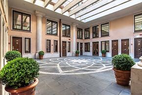 River Palace Hotel