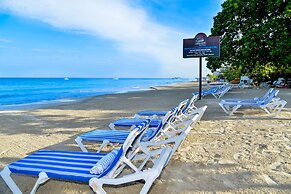 CocoLaPalm Seaside Resort