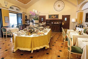 Santa Barbara Hotel