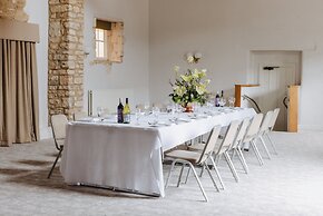 voco Oxford Thames by IHG