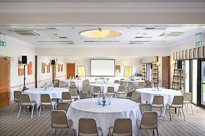 voco Oxford Thames by IHG