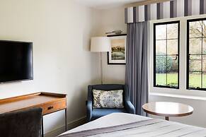 voco Oxford Thames by IHG