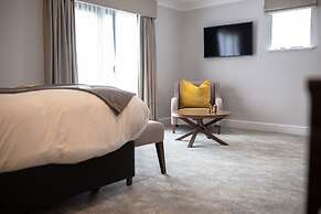 voco Oxford Thames by IHG