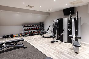 voco Oxford Thames by IHG