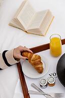 voco Oxford Thames by IHG