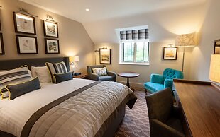 voco Oxford Thames by IHG