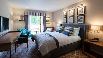 voco Oxford Thames by IHG