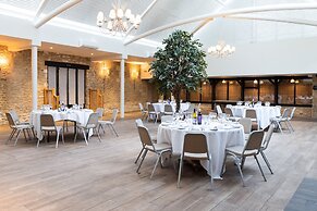 voco Oxford Thames by IHG