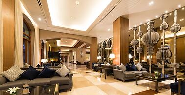 Chatrium Hotel Royal Lake Yangon