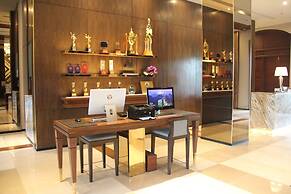 Chatrium Hotel Royal Lake Yangon