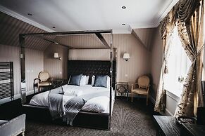 The Fenwick Hotel