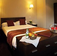 The Fenwick Hotel