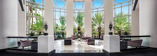 Loews Miami Beach Hotel – South Beach