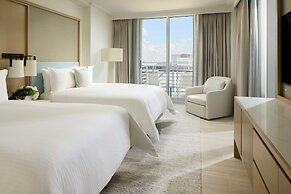 Loews Miami Beach Hotel – South Beach