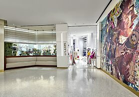 Loews Miami Beach Hotel – South Beach