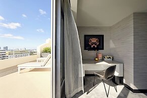 Loews Miami Beach Hotel – South Beach