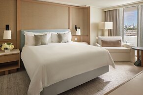Loews Miami Beach Hotel – South Beach