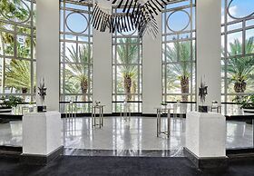 Loews Miami Beach Hotel – South Beach