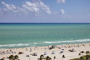 Loews Miami Beach Hotel – South Beach