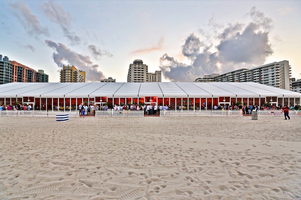 Loews Miami Beach Hotel – South Beach