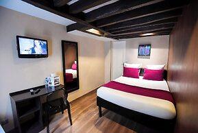 Hotel Pax Opera