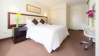 Roosevelt Hotel & Suites