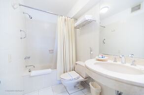 Roosevelt Hotel & Suites