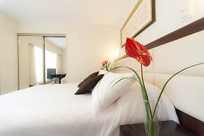 Roosevelt Hotel & Suites