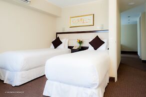 Roosevelt Hotel & Suites