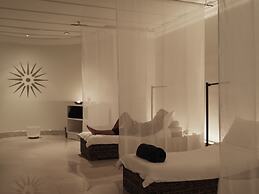 Anassa Hotel