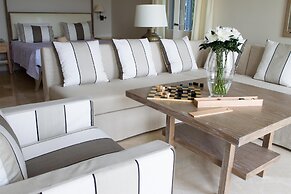 Anassa Hotel