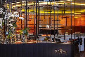 Four Seasons Hotel