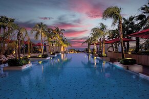 Four Seasons Hotel