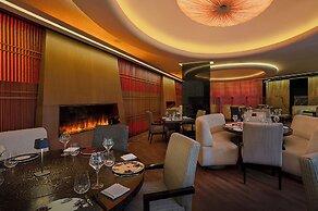 Four Seasons Hotel