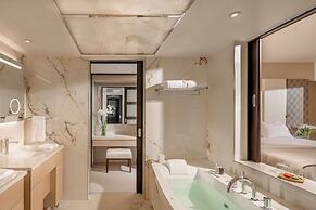 Four Seasons Hotel