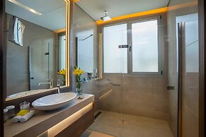 Four Seasons Hotel