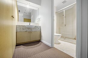 Clarion Suites Gateway