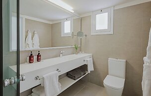 Nissi Beach Resort