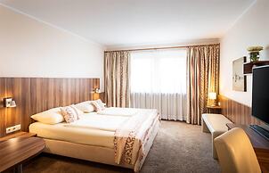QU Hotel, Trademark Collection by Wyndham