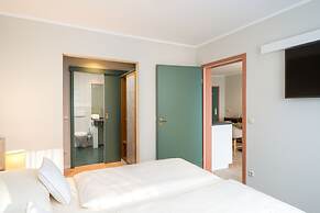 QU Hotel, Trademark Collection by Wyndham
