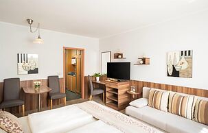 QU Hotel, Trademark Collection by Wyndham